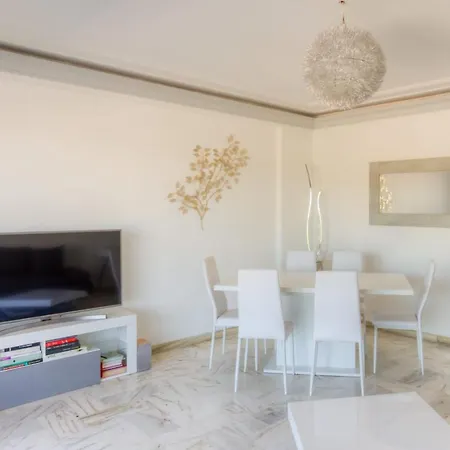 Velasquez Private